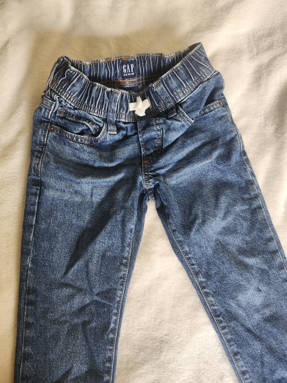 GAP Kids Elastic Waist Denim Jeans in Dark Blue and Light Blue